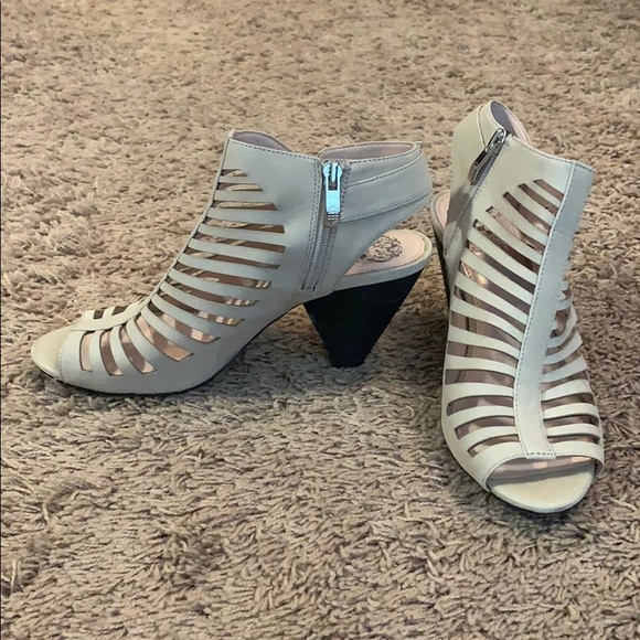 Vince Camuto “Eliana” Gladiator Shoes - Picture 7 of 8